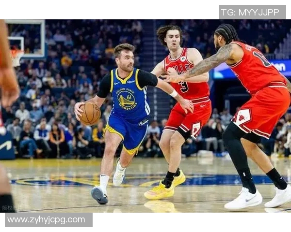 勇士乌布雷对决公牛球队的精彩对抗赛分析与展望 勇士乌布雷对决公牛球队的精彩对抗赛分析与展望