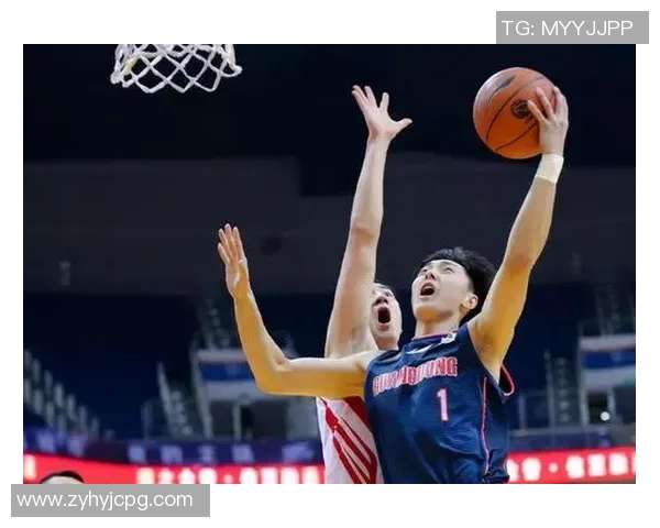 易建联的篮球之路:从天赋少年到中国篮球的传奇巨星 易建联的篮球之路:从天赋少年到中国篮球的传奇巨星